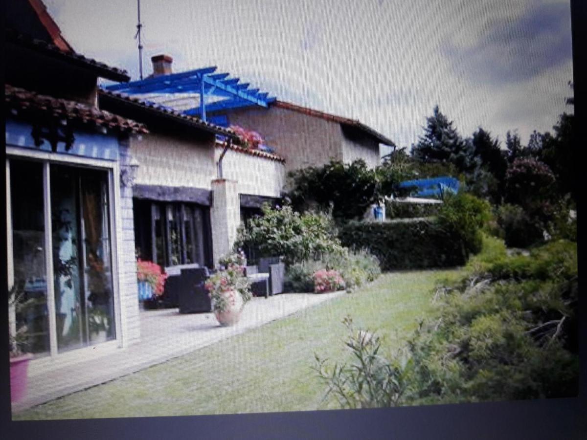 Bed and Breakfast Les Pierres Blanches Bonneuil-Matours Zewnętrze zdjęcie
