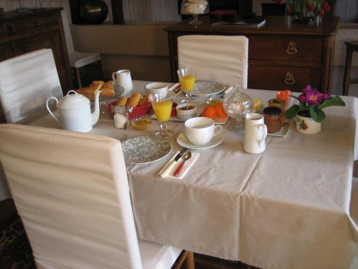 Bed and Breakfast Les Pierres Blanches Bonneuil-Matours Zewnętrze zdjęcie
