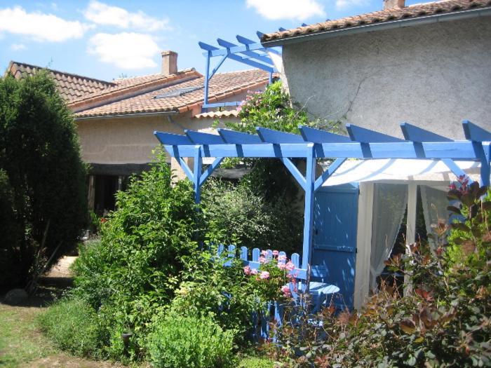 Bed and Breakfast Les Pierres Blanches Bonneuil-Matours Zewnętrze zdjęcie